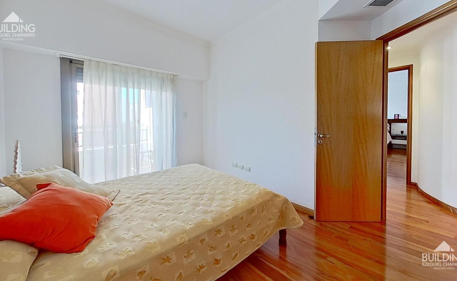Foto de Departamento en venta - 149m2 - balcon-3 dormitorios- cochera, imagen 2
