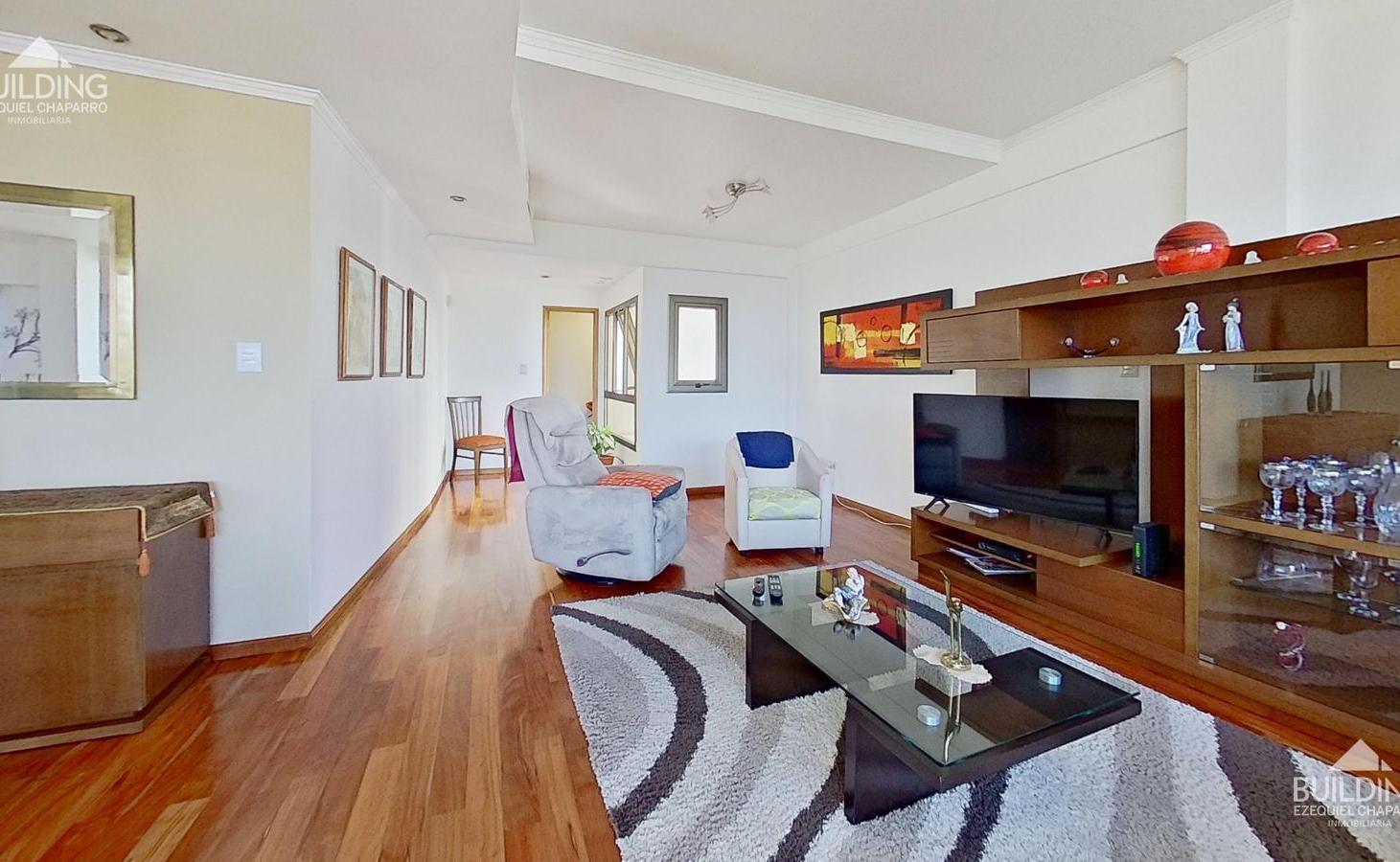 Foto de Departamento en venta - 149m2 - balcon-3 dormitorios- cochera, imagen 1