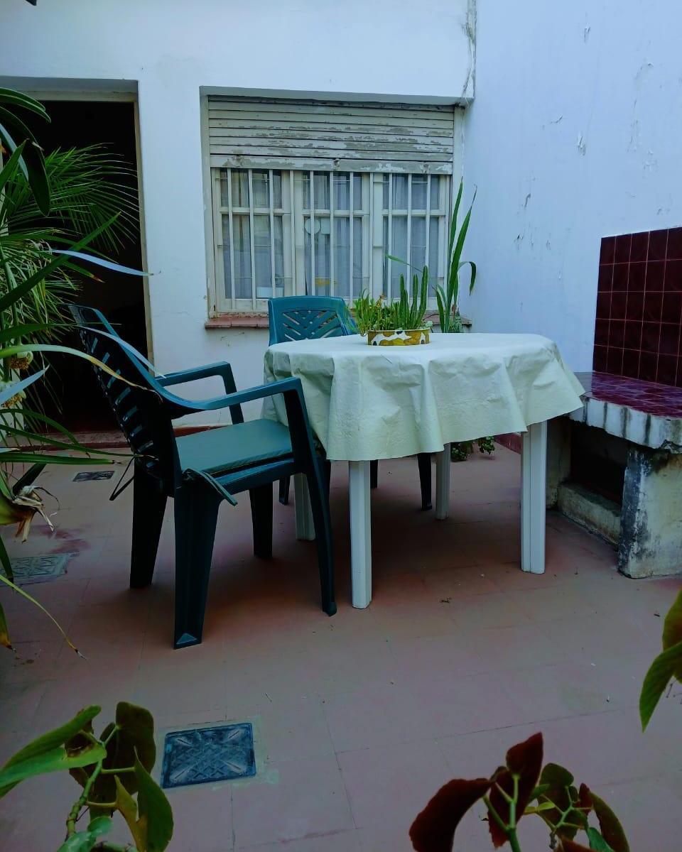 Amplia casa en venta, zona tribunales I