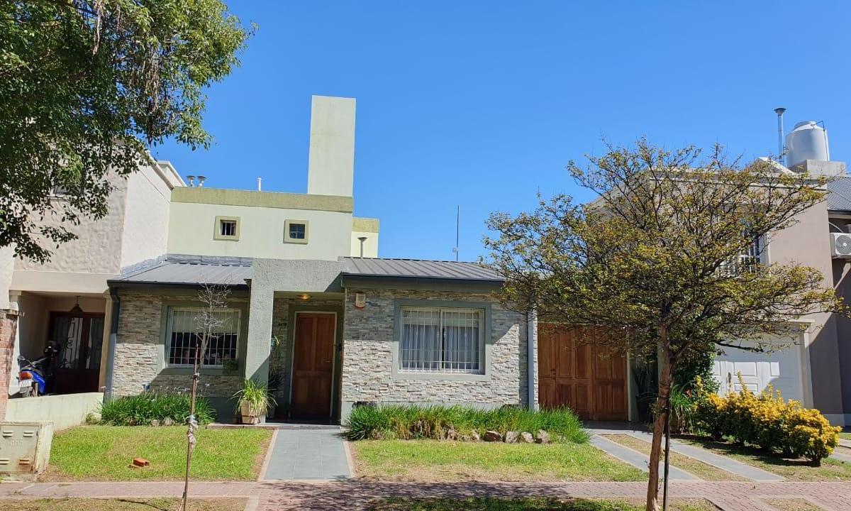 Casa en Venta en Solares de Santa María, Zona Sur 2
