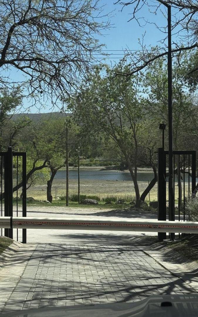 Foto de Lote de 481 m² en barrio cerrado con vista a las sierras en La Calera, imagen 1