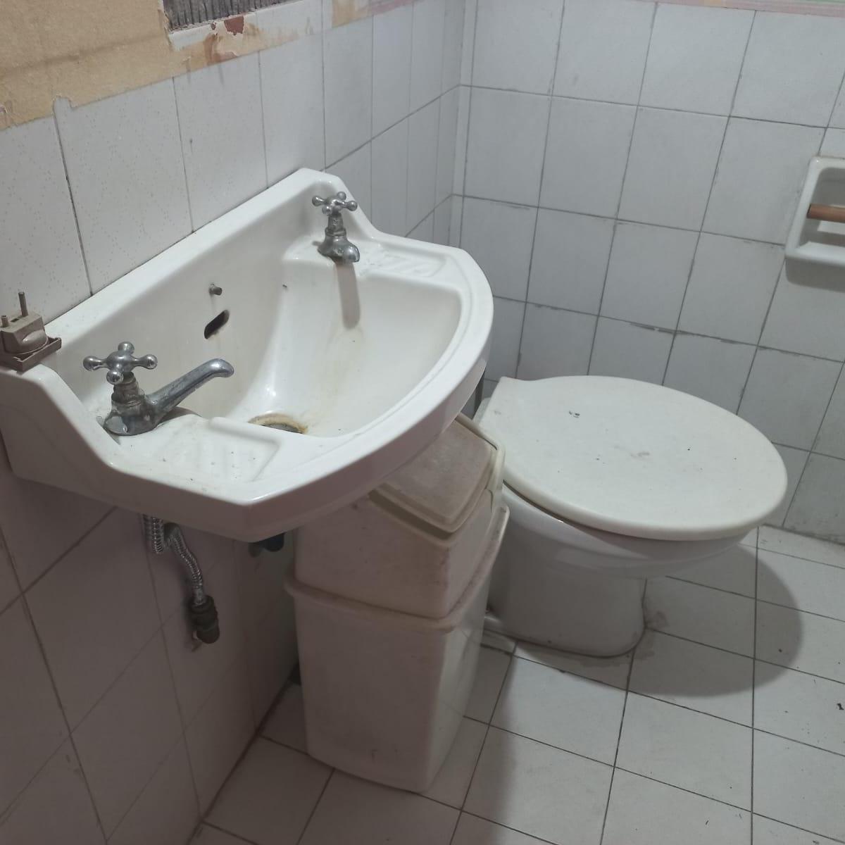 Venta Casa Lote Propio Garage y Local en Esquina Desarrollada 2 Terrazas 4