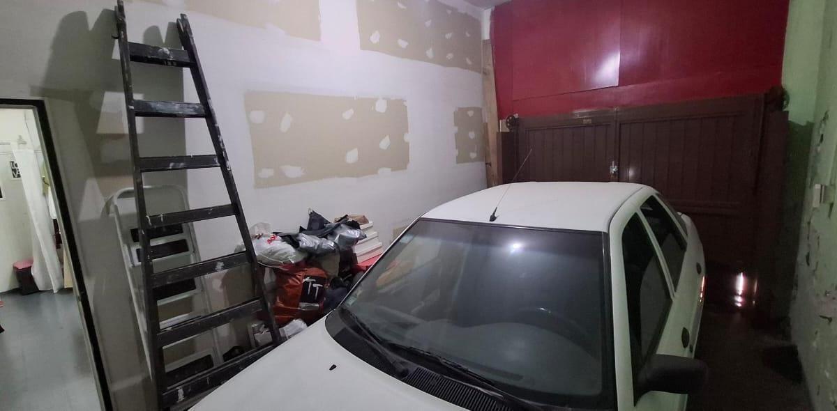 Venta Casa Lote Propio Garage y Local en Esquina Desarrollada 2 Terrazas 5