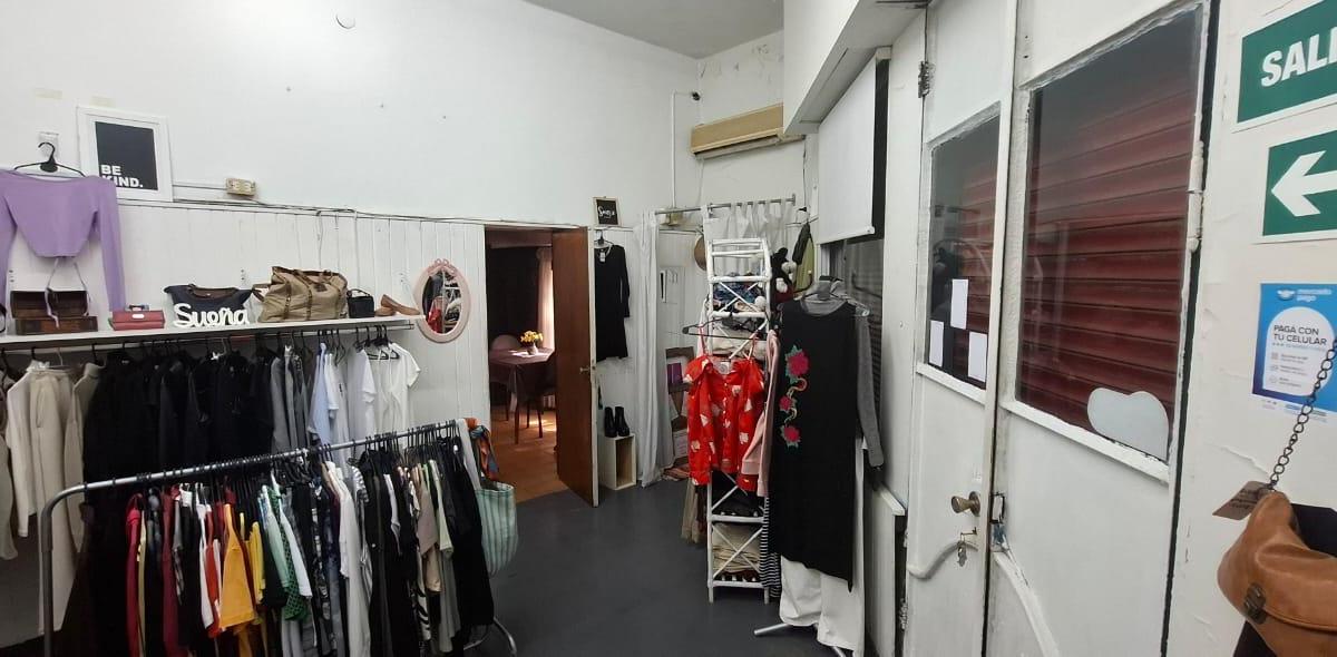 Venta Lote de Terreno con Demolicion en Esquina Arias Esquina Lugones 1