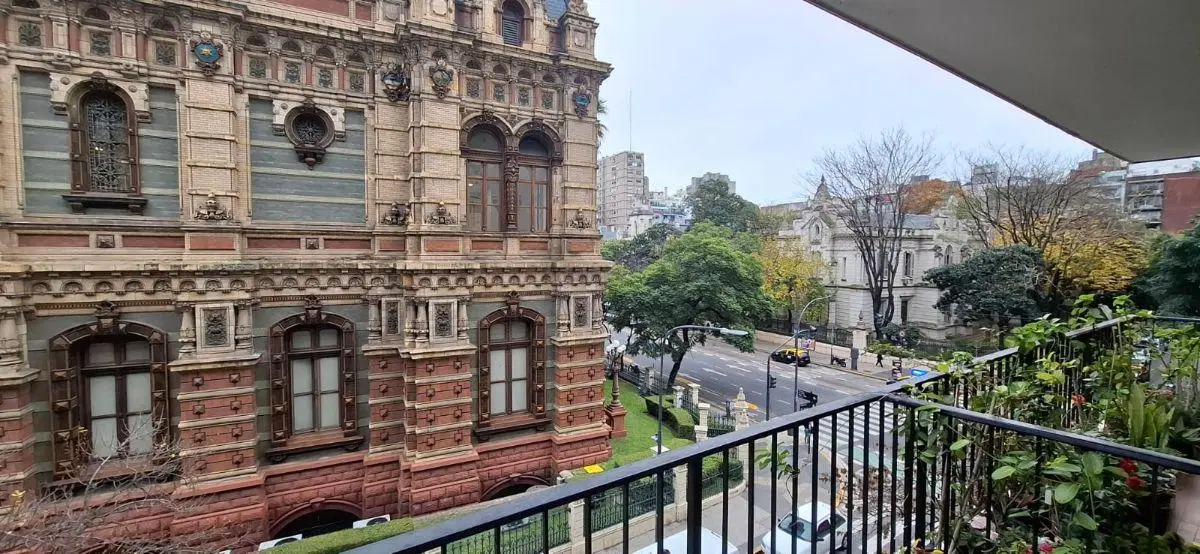 Monoambiente Balcon Cocina Aparte Lavadero 29 M2 Muy Luminoso Apto Prof Riobamba y Cordoba Subte D 2