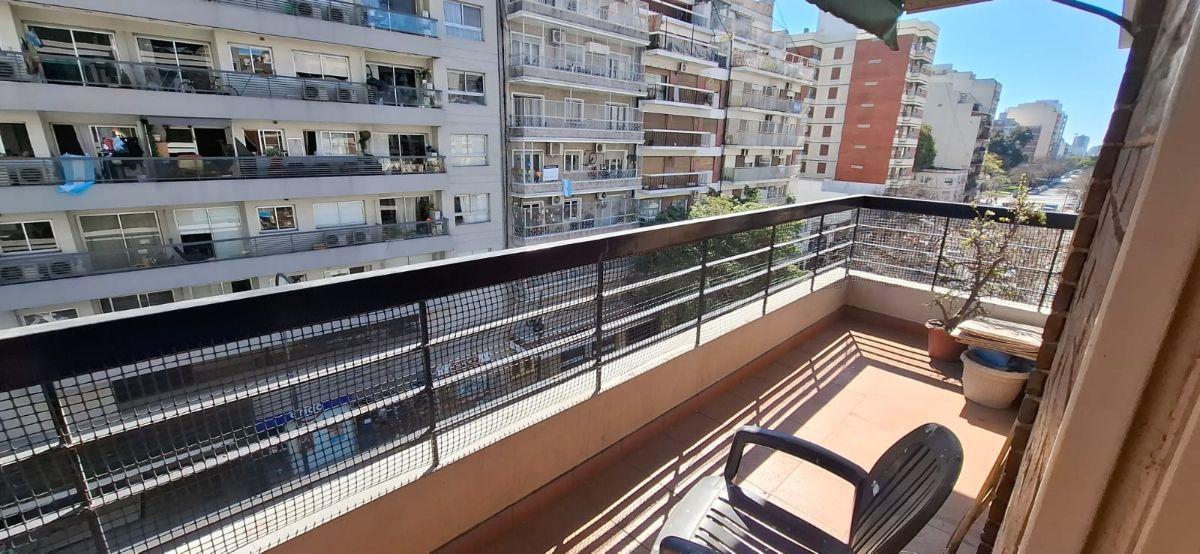 Foto de Departamento 3 ambientes cochera baño y toillete Baulera gran balcon, imagen 4
