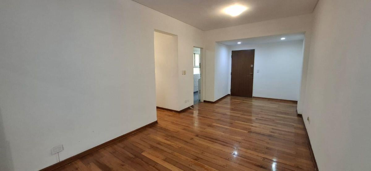 Foto de Semipiso frente 3 ambientes cochera baño toilette Balcon aterrazado, imagen 5