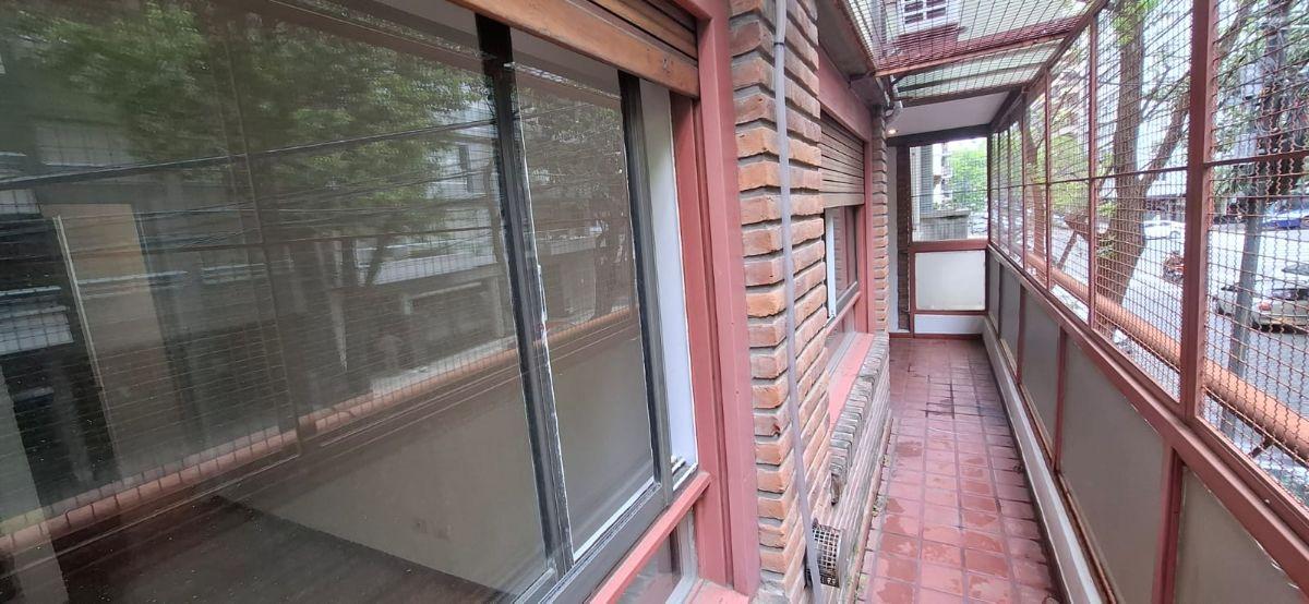 Foto de Semipiso frente 3 ambientes cochera baño toilette Balcon aterrazado, imagen 2