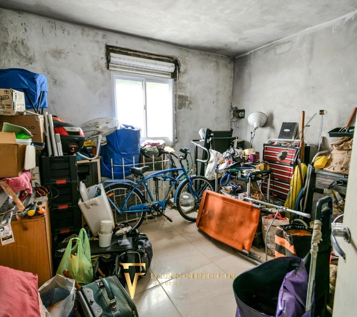 Casa 3 Ambientes en Mar de Ajó con Cochera - Amplio Terreno - Salida También a Dolores 1