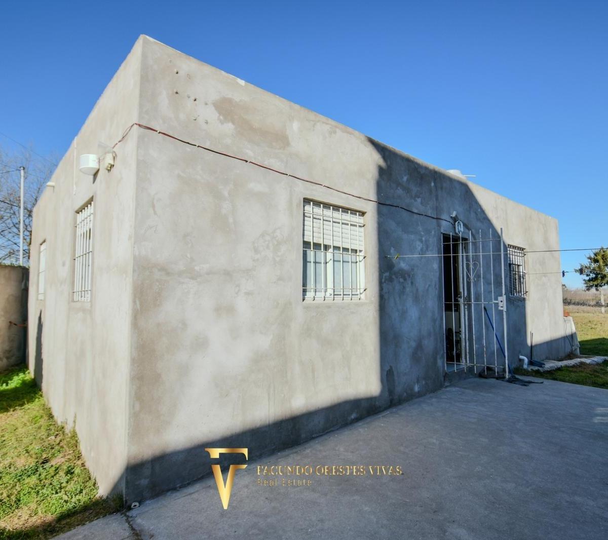 Casa 3 Ambientes en Mar de Ajó con Cochera - Amplio Terreno - Salida También a Dolores 2