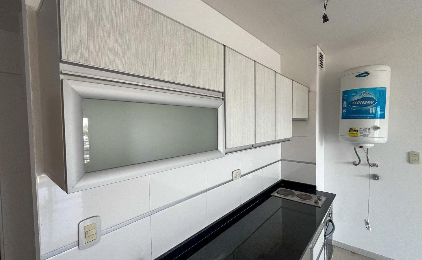 Foto de VENTA-DEPARTAMENTOMONOAMBIENTE-BALCON-SUM-JACUZZI-VILLA LURO, imagen 2