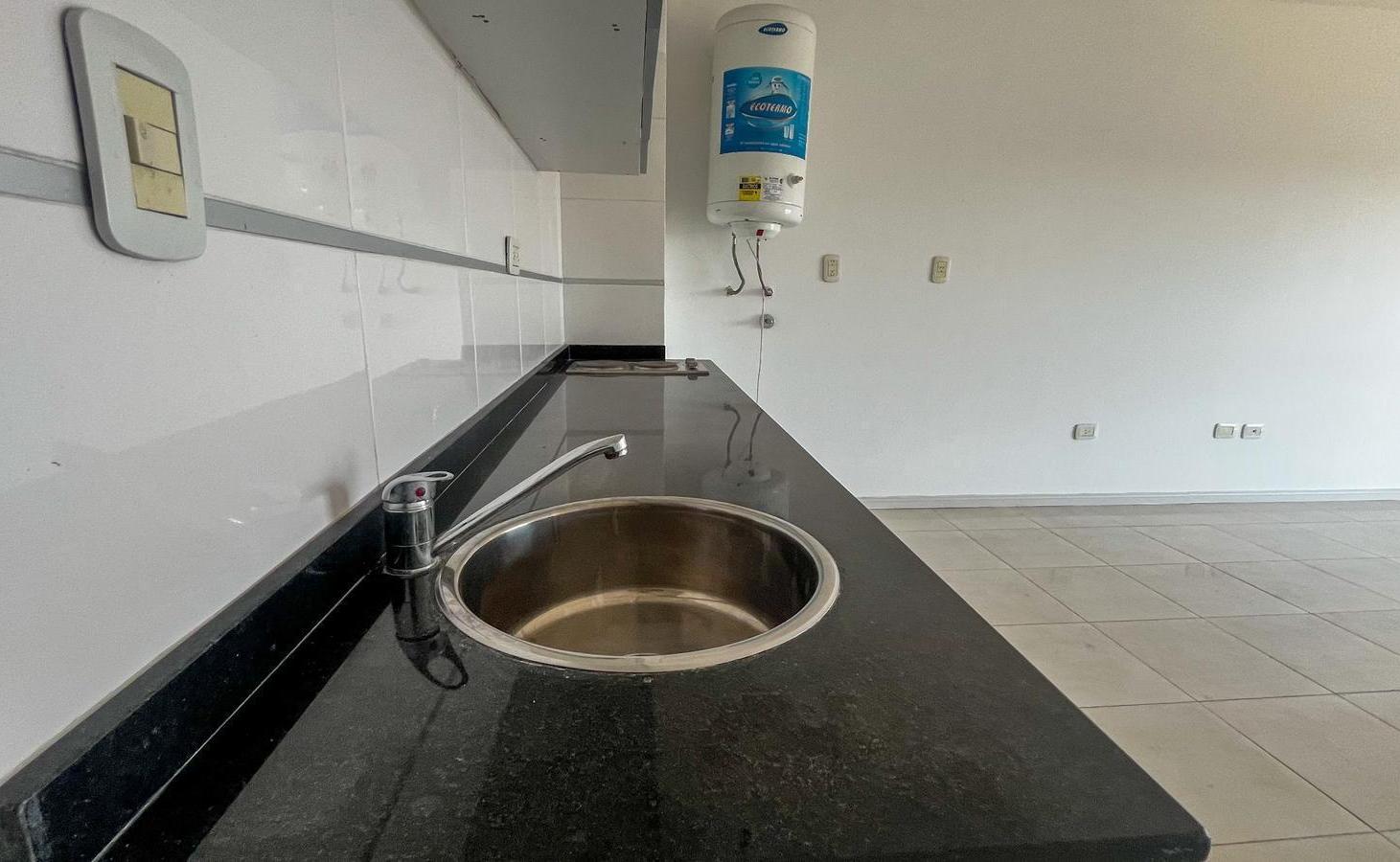 Foto de VENTA-DEPARTAMENTOMONOAMBIENTE-BALCON-SUM-JACUZZI-VILLA LURO, imagen 3