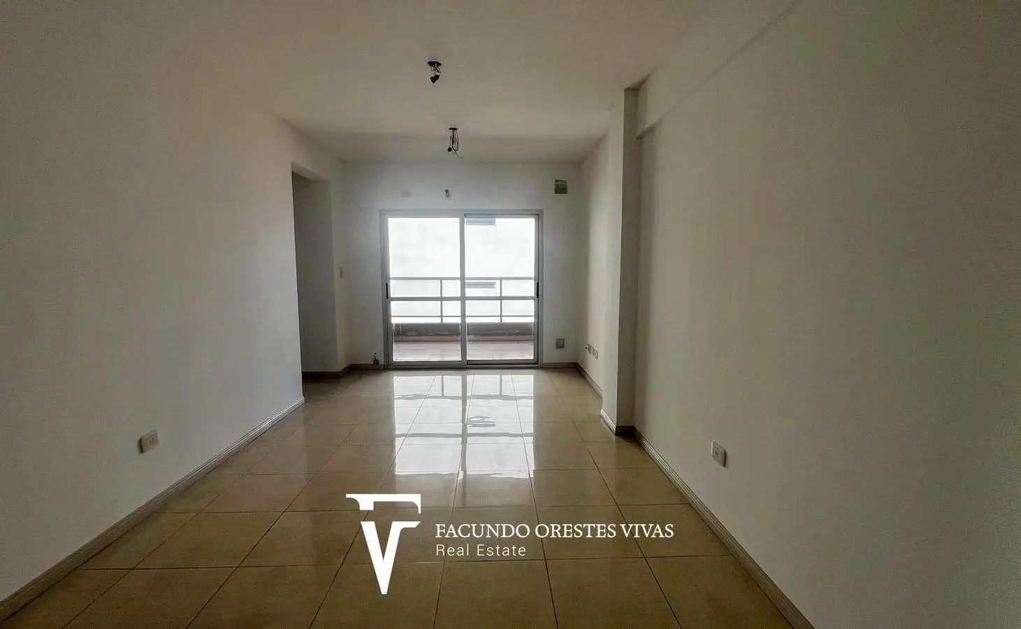 VENTA-DEPARTAMENTO- TRES AMBIENTES- PATIO-PARRILLA-SUM-VILLA LURO 5