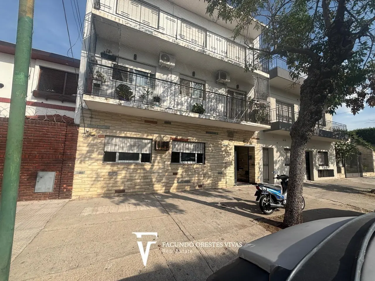 VENTA-LINIERS-DOS AMBIENTES-PLANTA BAJA-PATIO-LAVADERO 4
