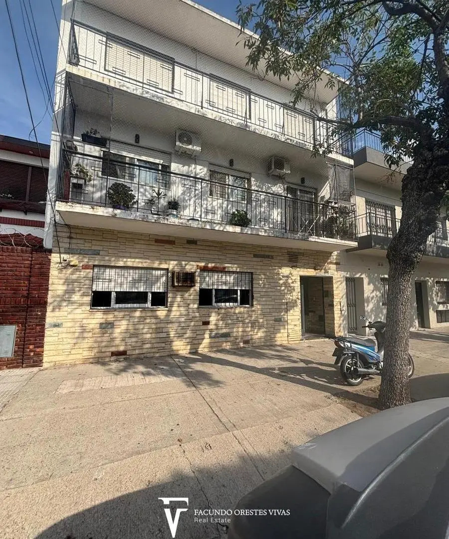 VENTA-LINIERS-DOS AMBIENTES-PLANTA BAJA-PATIO-LAVADERO 3