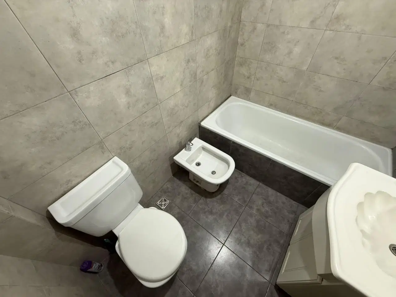 ALQUILER - DEPARTAMENTO - MONOAMBIENTE - PATIO - BAJAS EXPENSAS - BARRIO NAÓN - MATADEROS 4