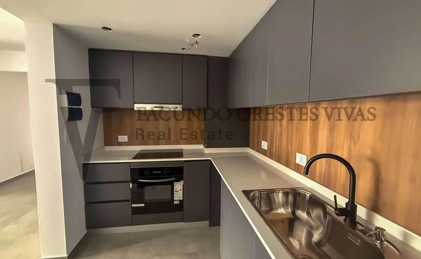 VENTA - DEPARTAMENTO - TRES AMBIENTES - MATADEROS - BALCON 5