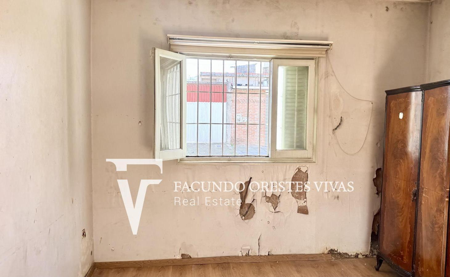 Foto de VENTA - CASA - 3 AMBIENTES - VILLA MADERO - PATIO - TERRAZA, imagen 4