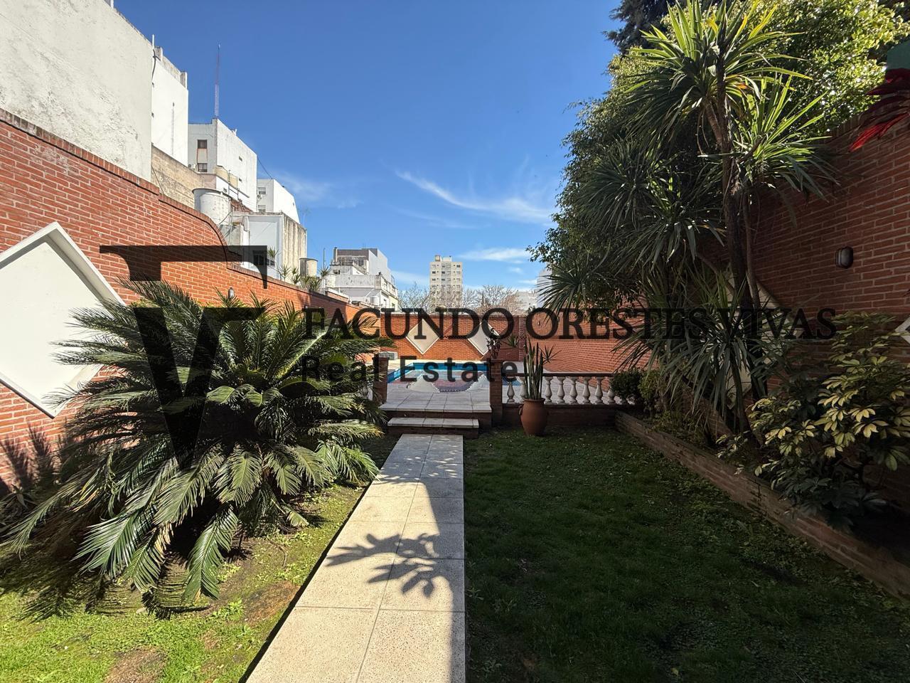 Foto de VENTA-DEPARTAMENTO-TRES AMBIENTES-COCHERA-COCHERA DE, imagen 1