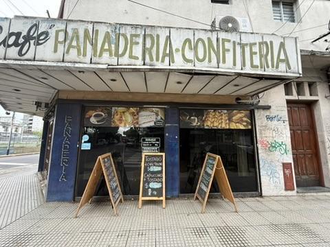 Foto de ALQUILER - LOCAL ESQUINA - DOBLE ENTRADA - PLANTA BAJA - CIUDADELA, imagen 5