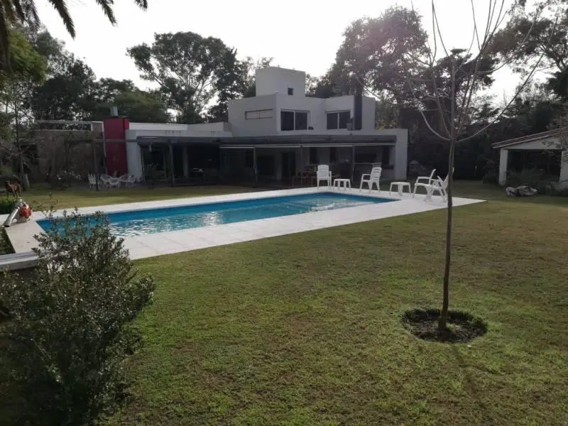 VILLA ALLENDE GOLF - LA MACARENA - EXCELENTE PROPIEDAD 2
