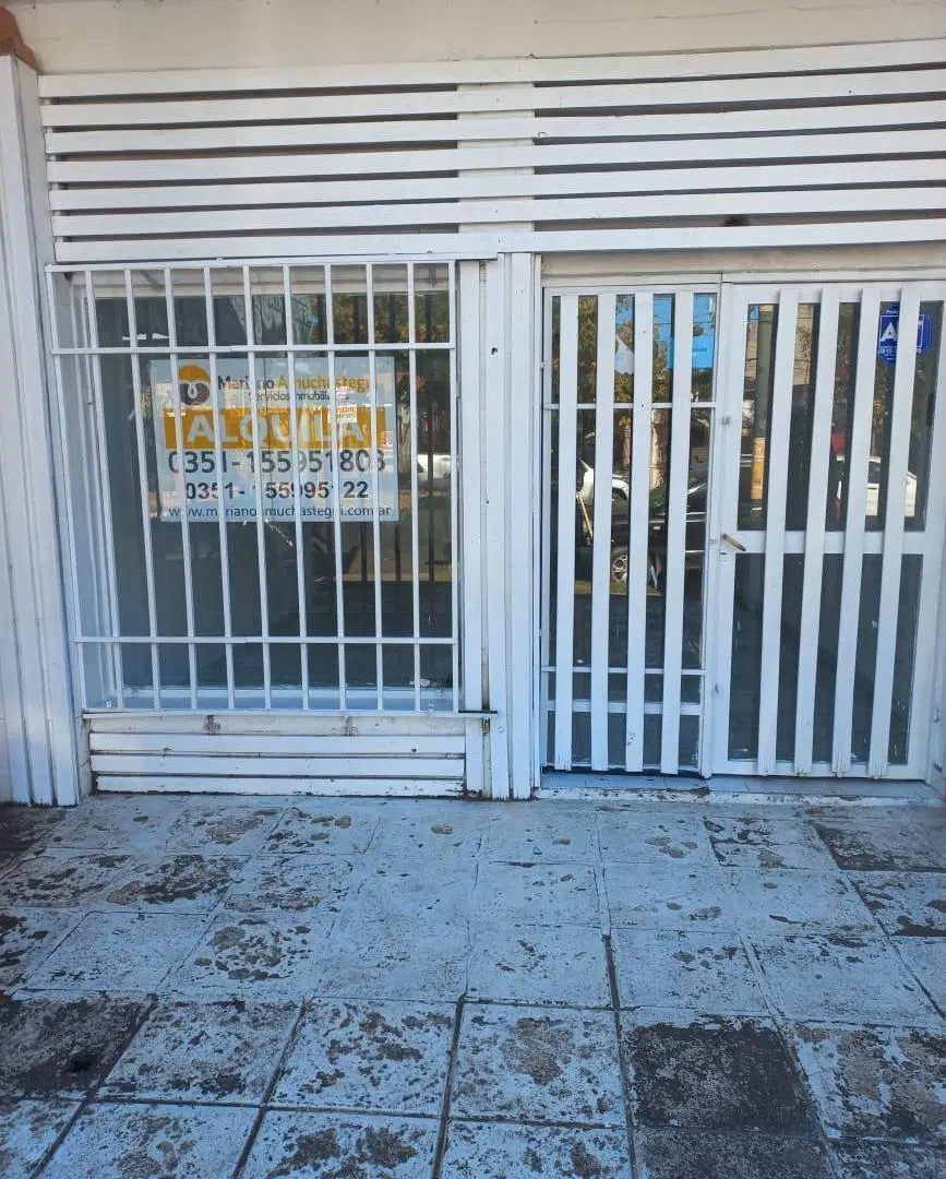 Local en Av La Cordillera 1