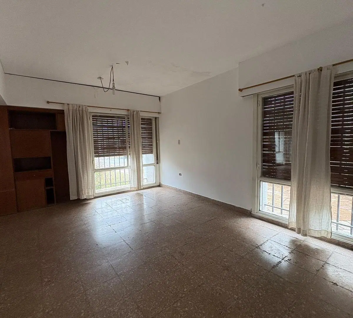 ALQUILER TRES DORMITORIOS - ZONA SANATORIO ALLENDE - TODO PLANTA BAJA 2