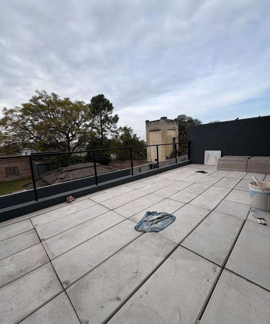 Foto de Departamento de un Dormitorio con terraza y cochera a mts de Sanatorio, imagen 3