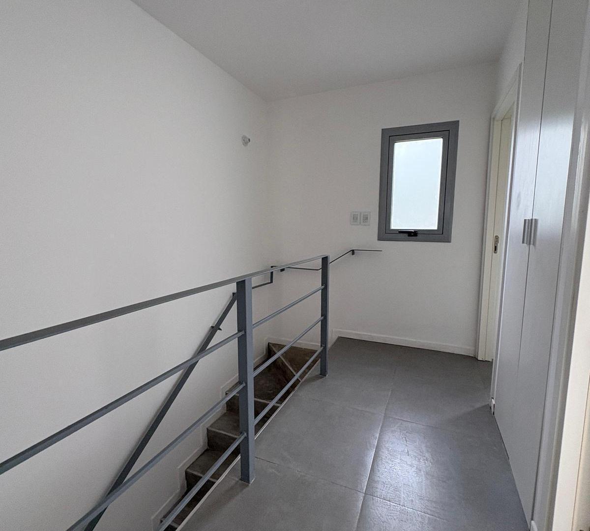 Foto de DUPLEX DOS DORMITORIOS - BARRIO NORTE - VILLA ALLENDE, imagen 1
