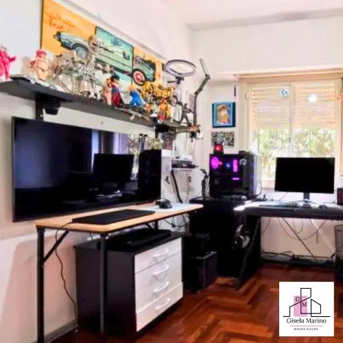 VENTA Gran Oportunidad – Departamento 4 Ambientes
Súper luminoso con balcón corrido al frente 4