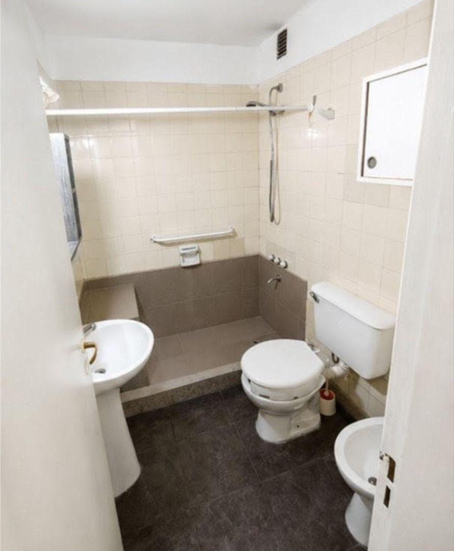 VENTA DEPTO 3 AMB. AL FRENTE CON BALCON Y BAULERA