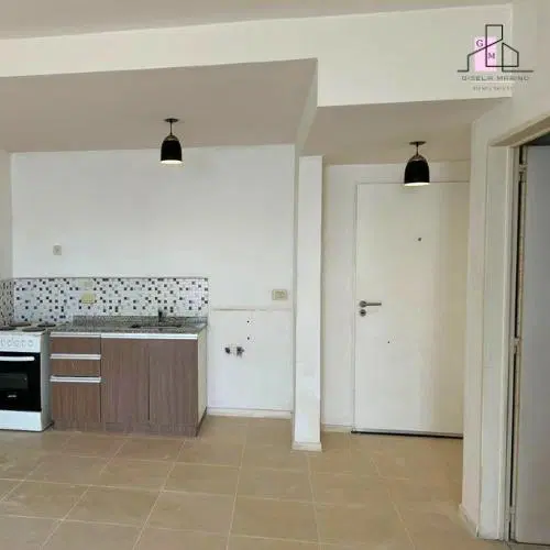 VENTA Monoambiente al frente con balcón – Apto credito– excelente estado, Parque Avellaneda 5
