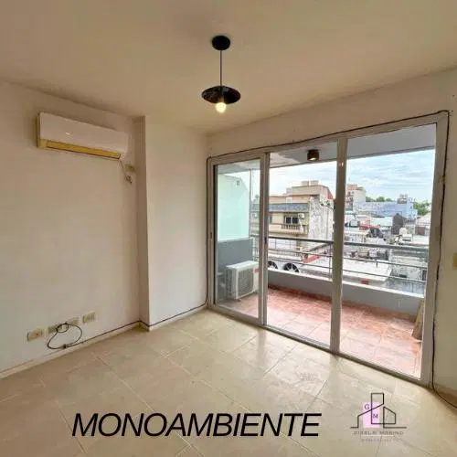 VENTA Monoambiente al frente con balcón – Apto credito– excelente estado, Parque Avellaneda 3