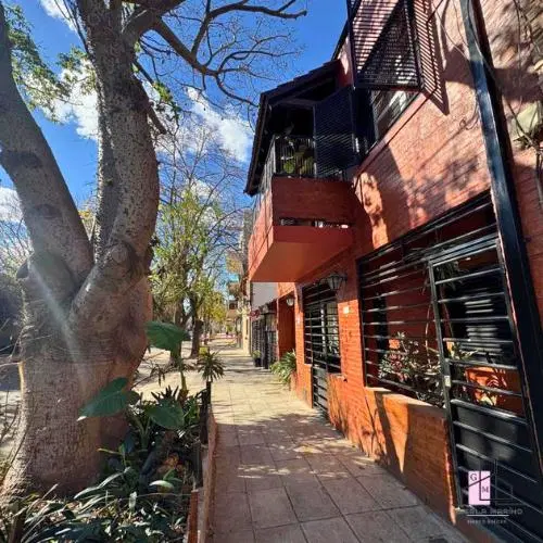 VENTA ESPECTACULAR CASA 8 AMB CON PILETA, PARQUE, PARRILLA, JARDIN DE INVIERNO, EXCELENTE UBICACION 5
