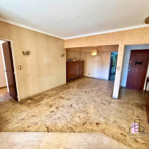 Foto de VENTA AMPLIO SEMIPISO 4 AMBIENTES COCHERA BAULERA 115 M² CABALLITO – A, imagen 2