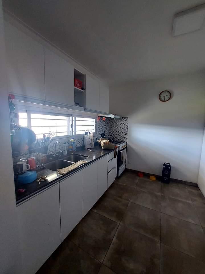 Casa de Cuatro Dorm. Los Hornos 5