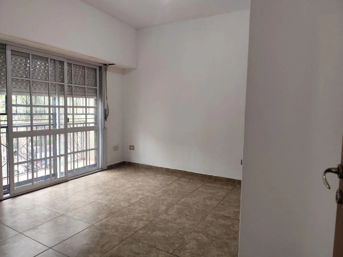 Foto de ALQUILA DEPARTAMENTO SIN EXPENSAS 2 AMBIENTES 60M2, imagen 3