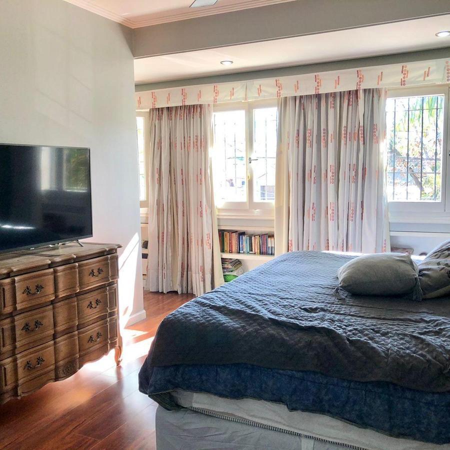 Casa en Venta 4 Ambientes en Ituzaingó con Pileta 4