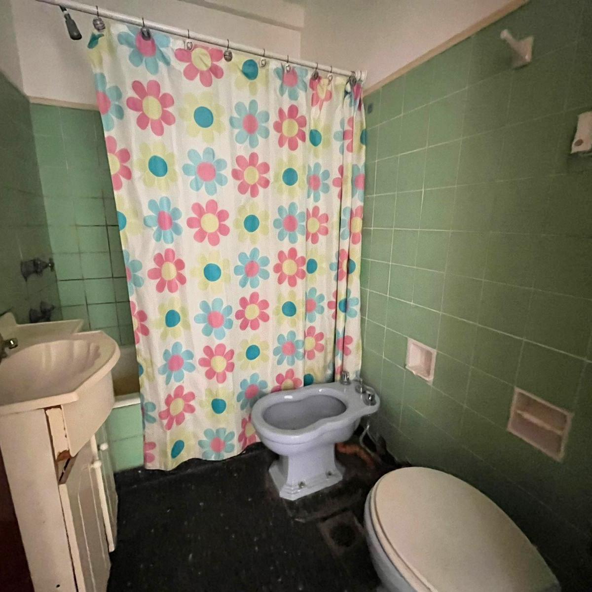 Oportunidad! Departamento 3 Ambientes a Remodelar Excelente Ubicación 3