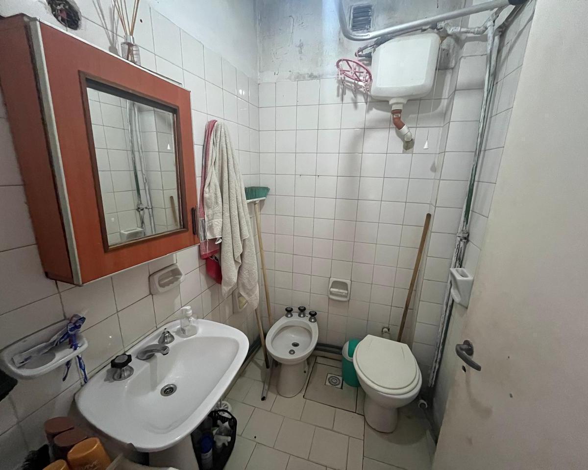 Excepcional Galpon en Dock Sud con Dos Departamentos Se Vende en Block 3