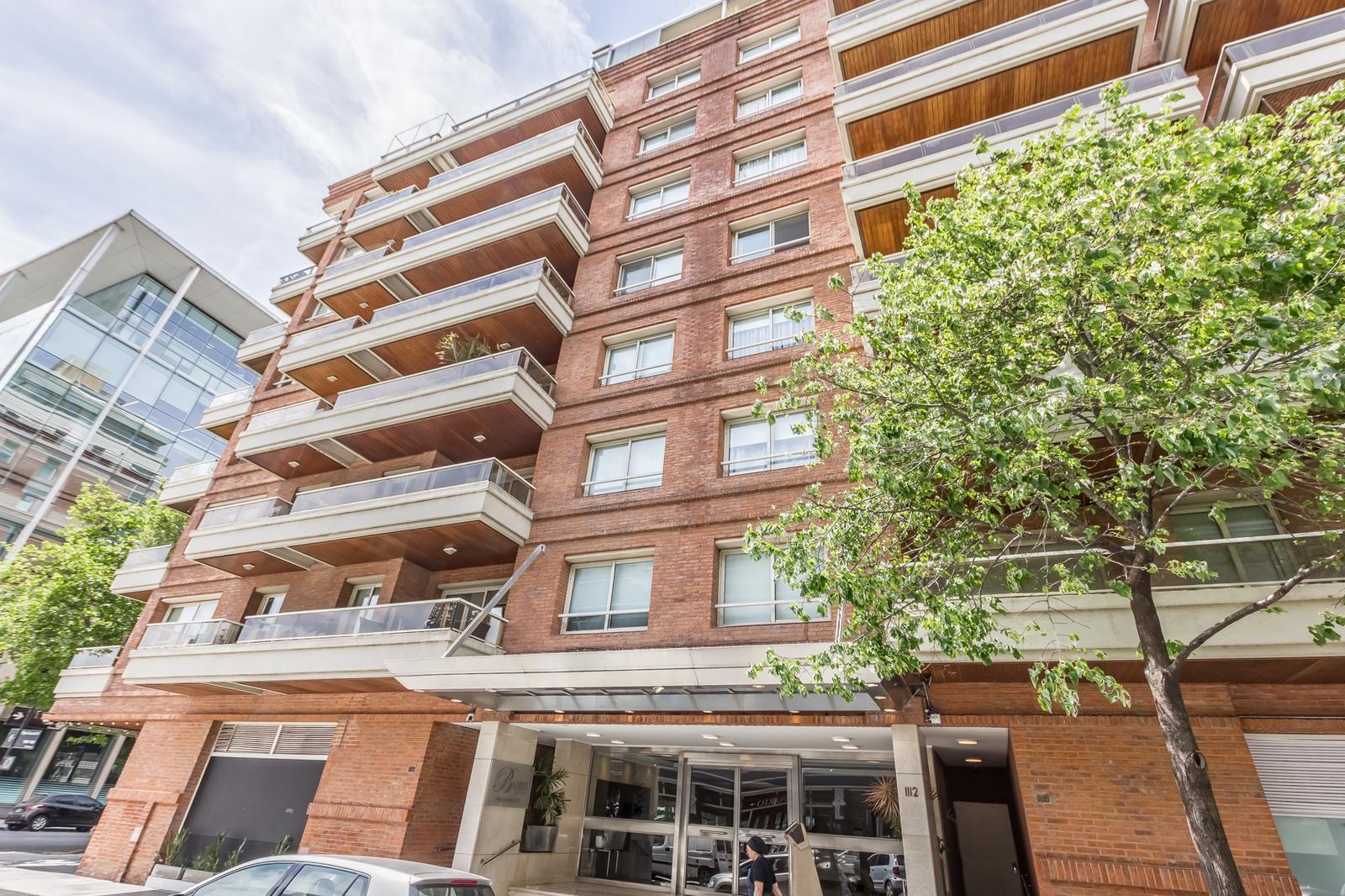 VENTA DEPARTAMENTO 3AMBIENTES PUERTO MADERO CON COCHERA Y BAULERA