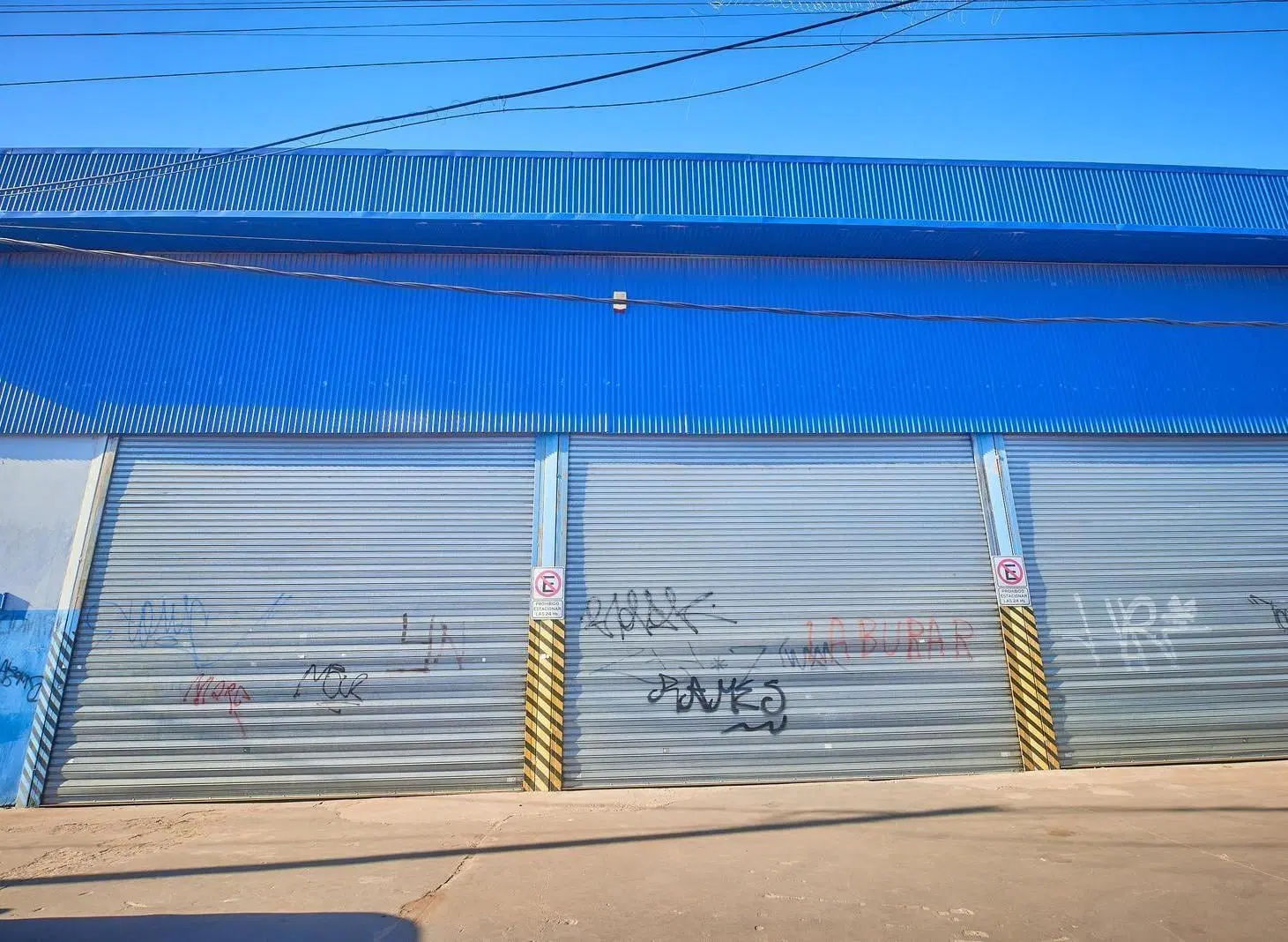 Venta Galpón Industrial en Quilmes. Doble Acceso 5
