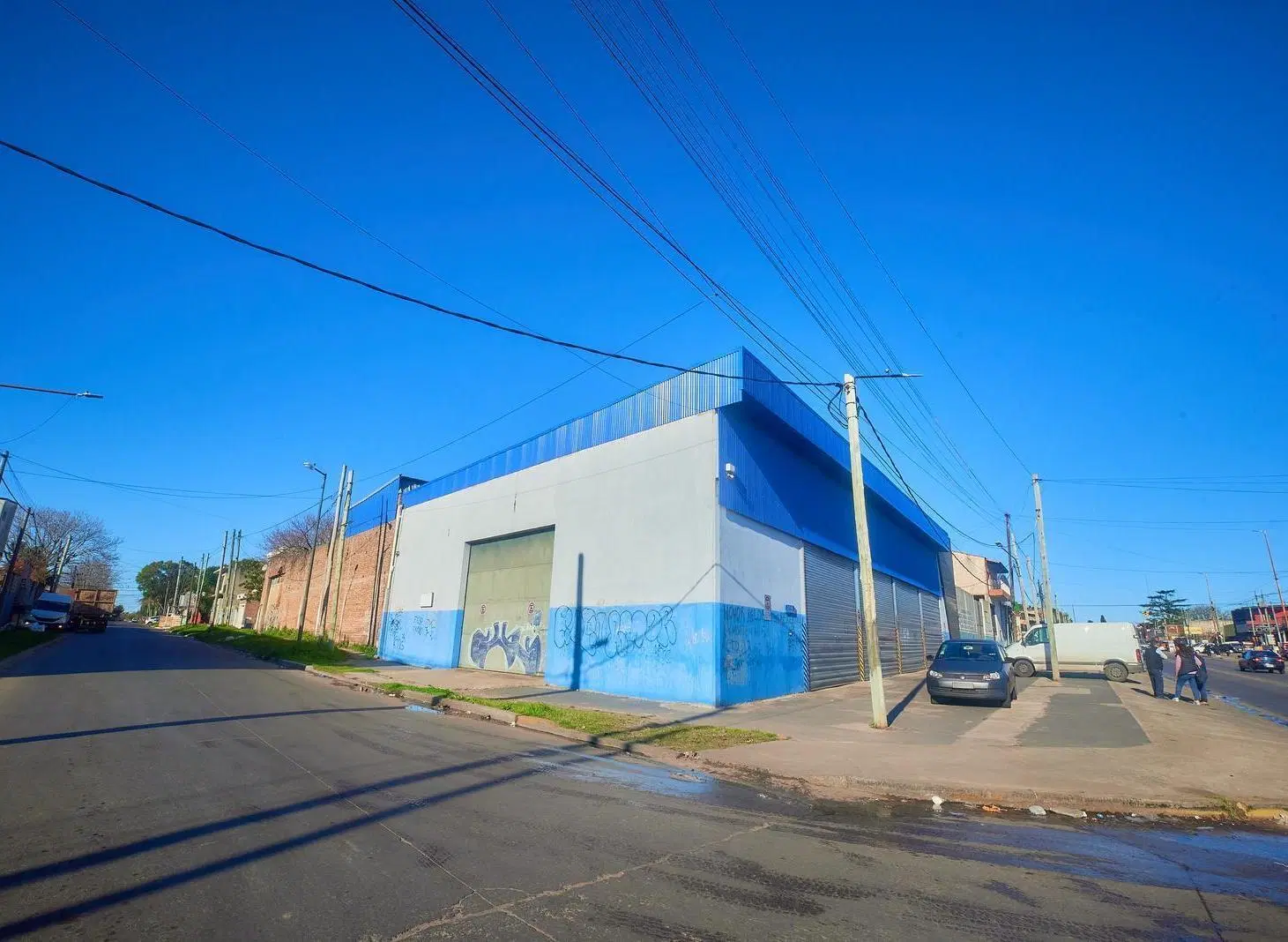 Venta Galpón Industrial en Quilmes. Doble Acceso 4