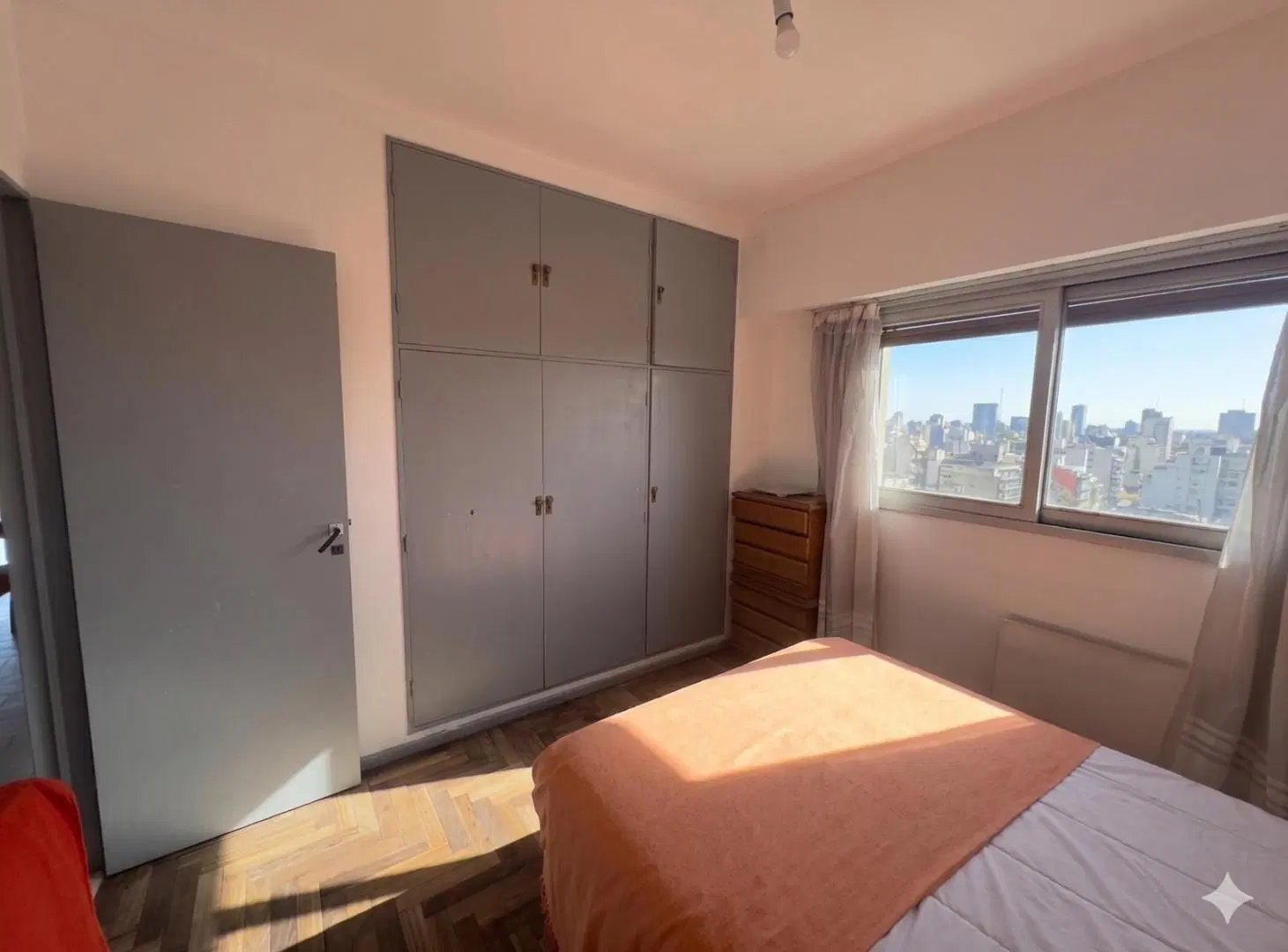 Departamento Venta 2 ambientes piso alto avellaneda 2