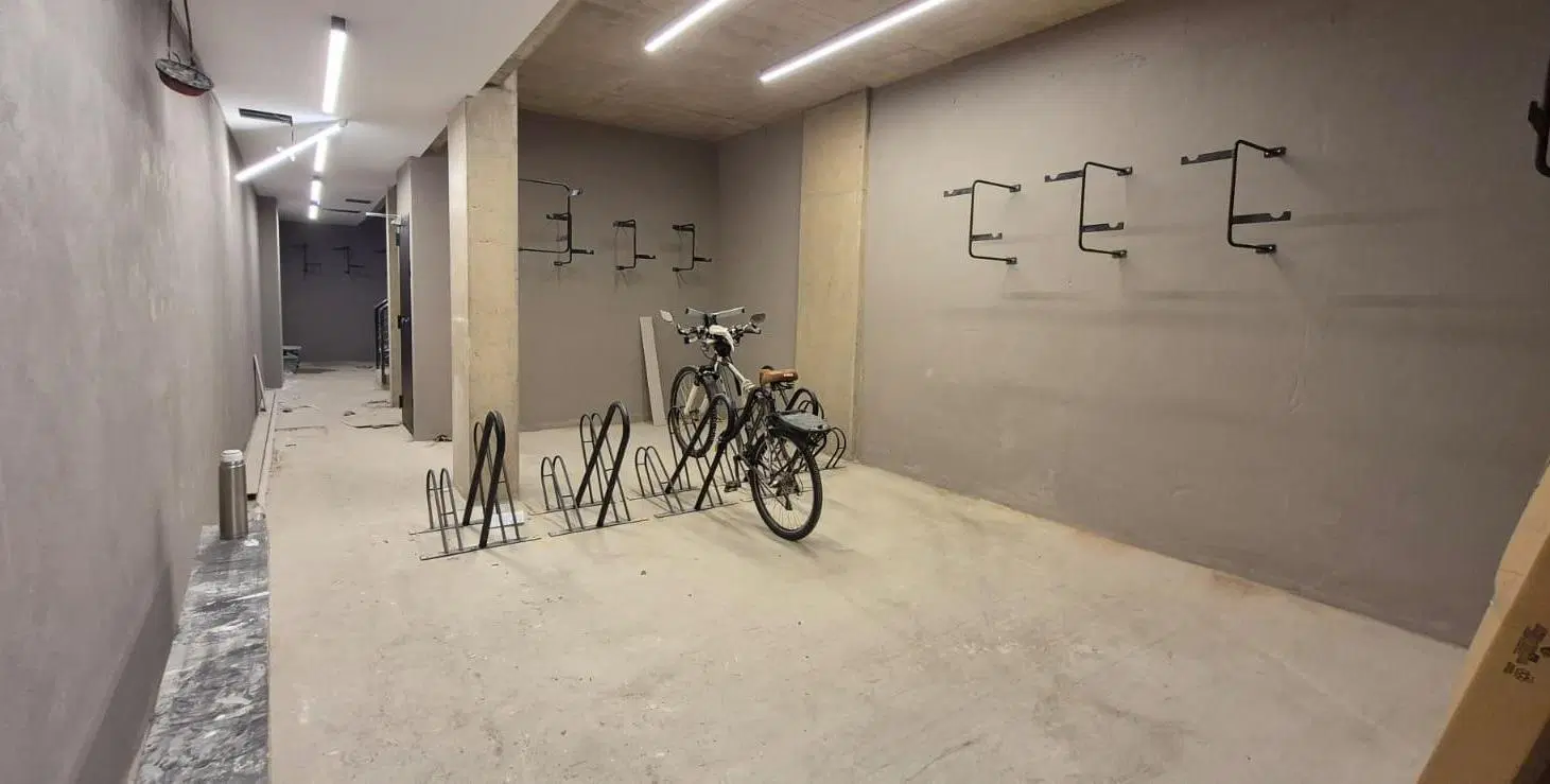 Venta Departamento 2 Ambientes Luminoso Contrafrente  Con Amenities 4