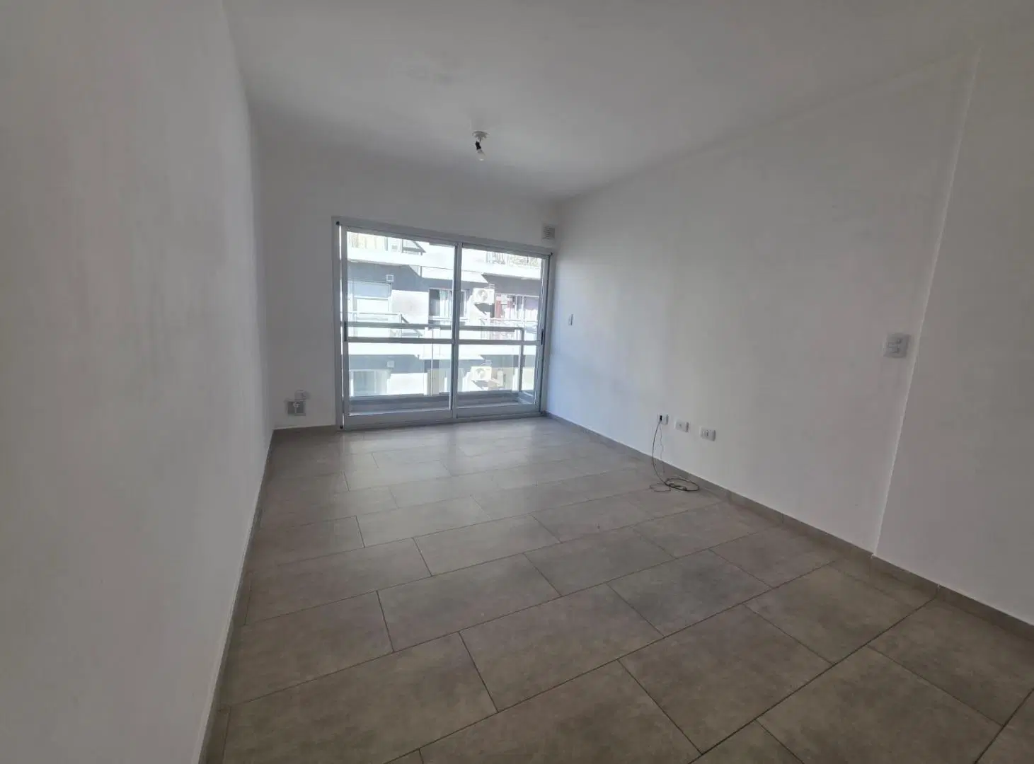 Venta Departamento en Avellaneda Monoambiente con Balcon 4