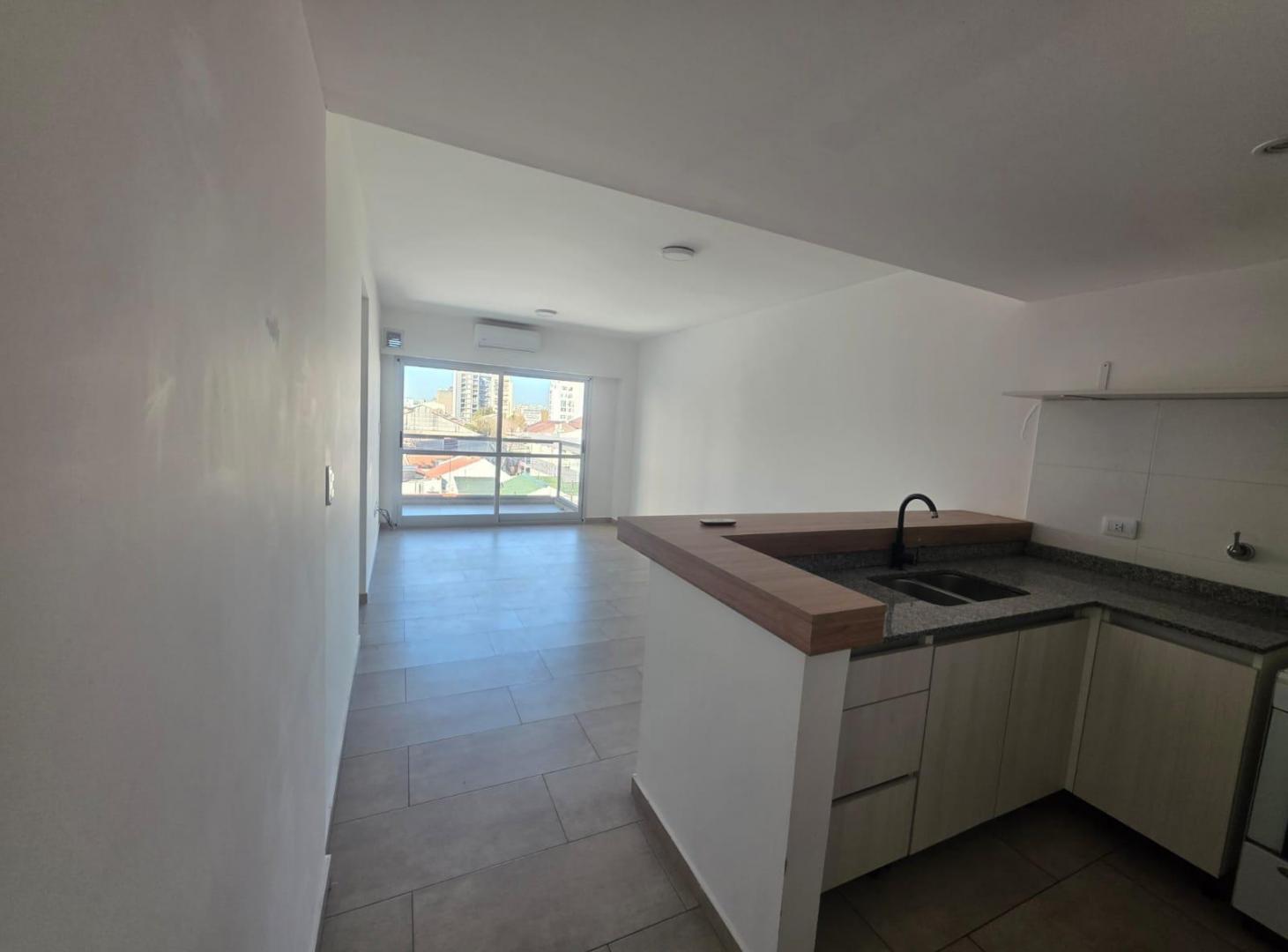 Venta Departamento en Avellaneda 3 Ambientes con Balcon