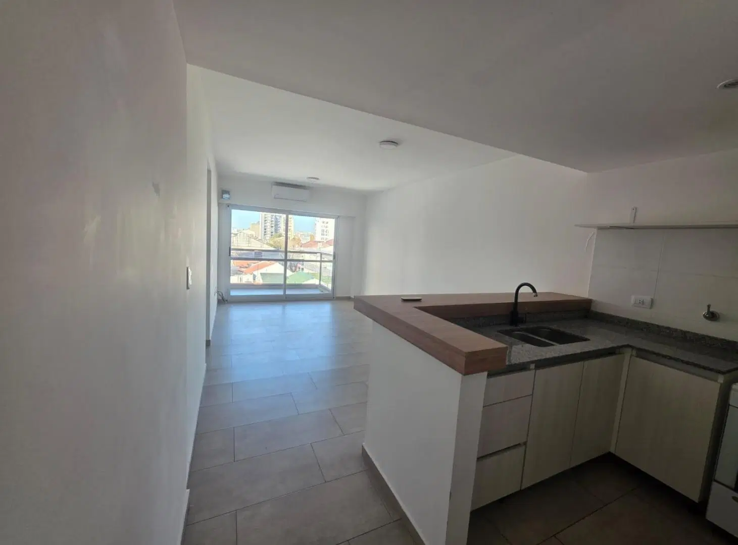Venta Departamento en Avellaneda 3 Ambientes con Balcon 1
