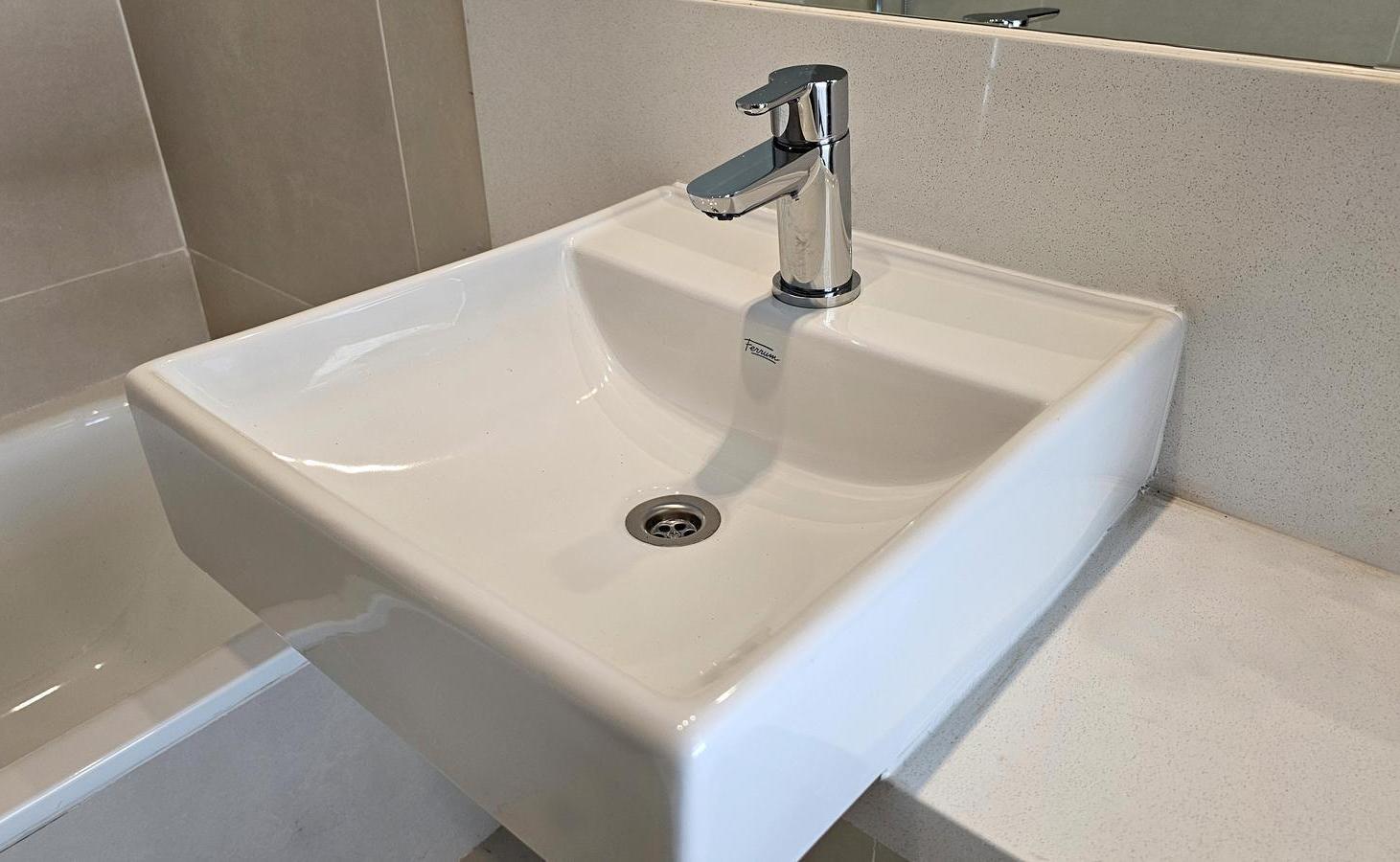 Foto de Venta De Monoambiente Luminoso A Estrenar Con Amenities Con Excelente, imagen 5