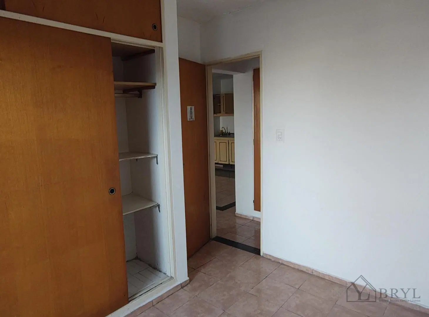 Venta Departamento Parque Patricios 2 amb. Contrafrente Op/ Cochera 3
